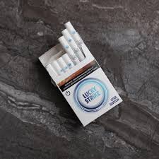 lucky strike cool switch strawberry